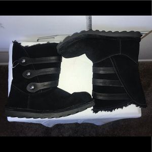 NEW size 10 black Bearpaw boots